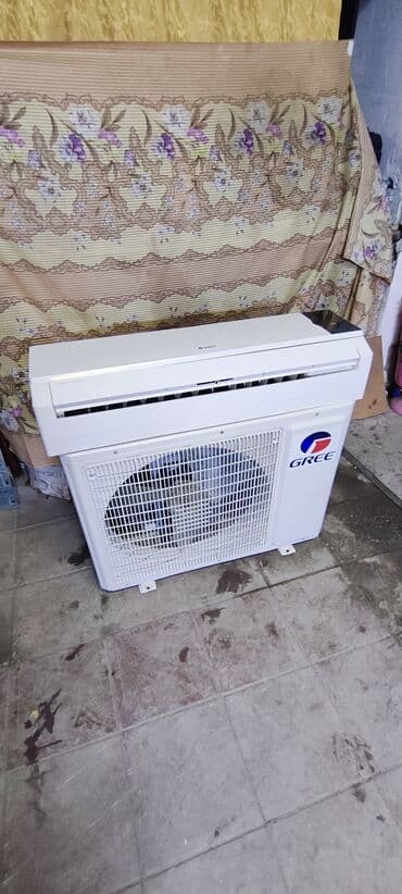 Фото и видеокамеры: Кондиционер Gree, Б/у, 70-80 м², Сплит-система, Нет кредита, Платная установка — 3