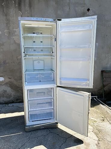 delfin: Yeni 2 qapılı Indesit Soyuducu Satılır, rəng - Bej, Dispenserli — 2