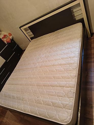 lalafo taxt: İkinəfərlik çarpayı, Dolab, İtaliya, İşlənmiş — 1