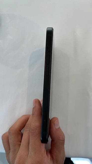 iphone 16 kredit: IPhone 15, 128 GB, Qara, Face ID — 4