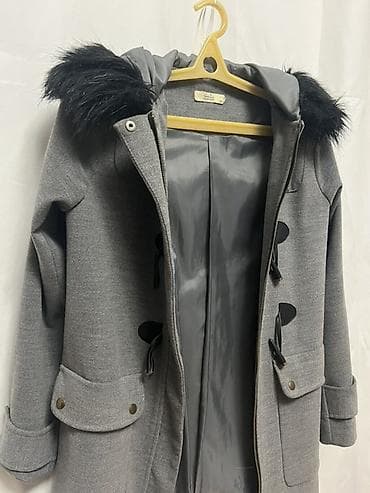 qadın gödəkcələri: Qadın qış gödəkçəsi – boz rəng - Model: kapüşonlu, süni kürk haşiyəli — 1