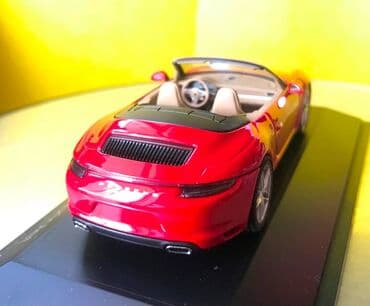 metbex tavan modelleri: Kolleksiya ücün avtomobil modeli Porsche 911 991 Carrera 4 cabriolet — 14