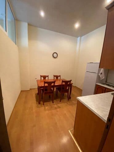 obyek: Əhmədli metrosunun yaxınlığında sahəsi 130kv/m olan,6 otağli — 6