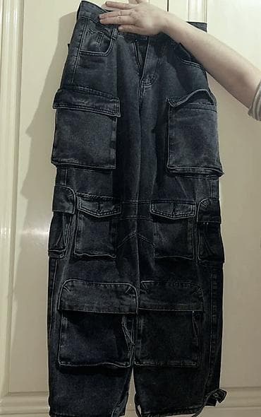 Boz cargo cins şalvar bedene tam oturur ela görünür az geyinilib -