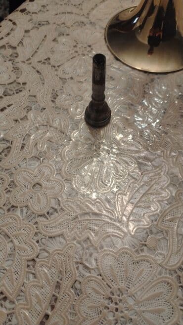 Sintezatorlar: Yamaha truba + ağızlıq - Marka/model: Yamaha (borunun zəng hissəsində — 1