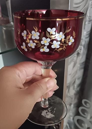 Qədəhlər, rəng - Qırmızı, Xrustal, 6 ədədli dəst, Çexiya