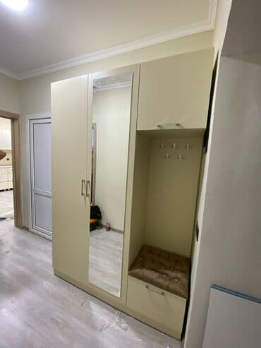 стильная прихожая мебель: Распашной, 3 двери Прямой шкаф, Шкаф в прихожей — 9