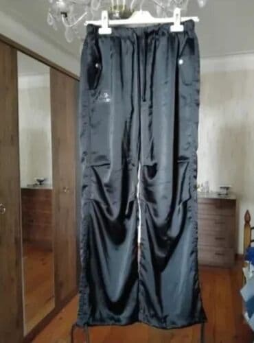 Donlar: 1-i,1azn.
İşlənmiş.
Demək,olarki,hamısı,təzədirlər.

Və,100%,markadırl — 23