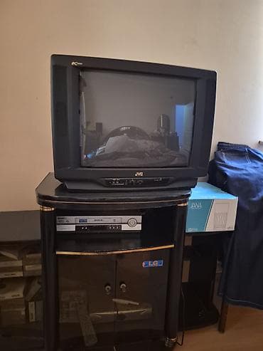 mini televizor: JVC kineskop televizoru və media dəstəyi - Marka/model: JVC CRT TV — 1