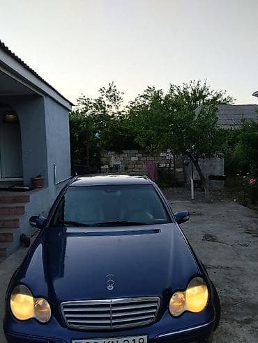 turbo az 014: Mercedes-Benz C-Class: 2.2 l | 2001 il Sedan — 1