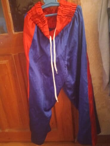 детские футбольные щитки: Məhsul: İdman geyim dəsti Təsvir: - 2 hissəlik dəst: futbol köynəyi — 1