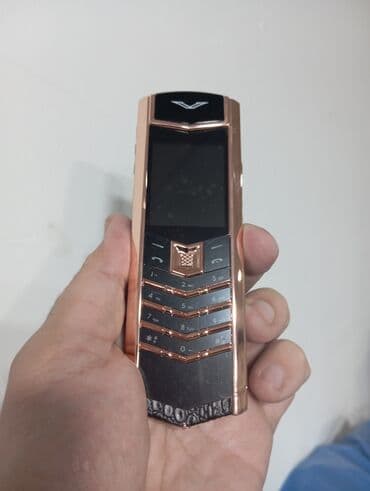 телефон fly cirrus: Vertu Signature Touch, 4 ГБ, цвет - Серебристый, Кнопочный — 2