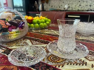 qapi dekoru: Orjinal TOM.12 neferlik stekan desti + 12 razetqa qabi yenidir.Cehiz — 2