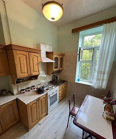 agdas ev: Ev Nərimanov rayonu Montin qəsəbəsində köhnə məhkəmənin arxasında 4 — 6