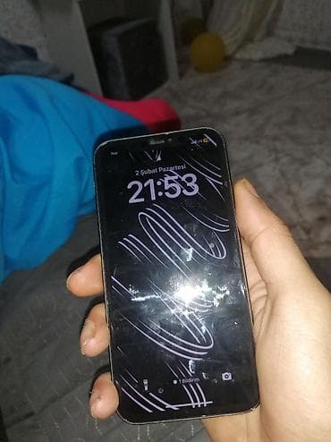 apple nausnik: IPhone 11, Qara — 2