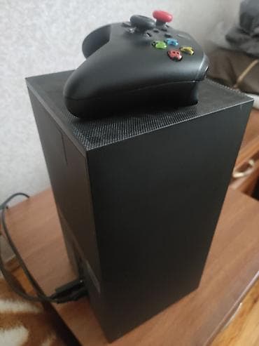 video işıq: Xbox Series X 1tb oyun konsolu (1pultla). cox az iwlenib ev weraitinde — 3
