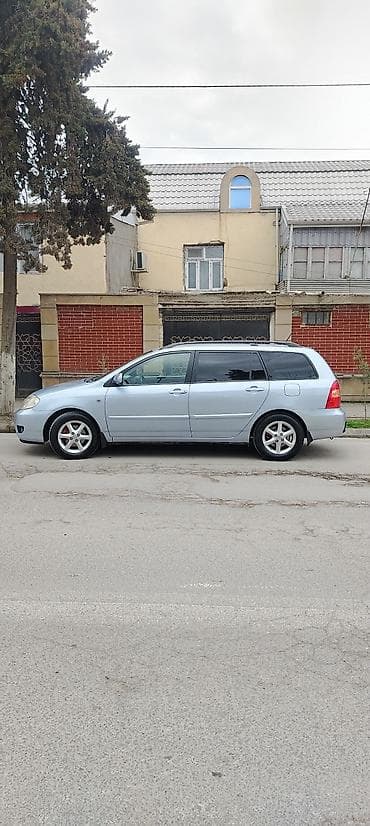 1.5 dizel renault motoru: Toyota Corolla (Avensis Verso deyil), universal kuzov, gümüşü rəng — 7