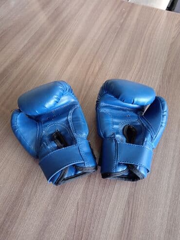 детские вратарские перчатки: Adidas boks əlcəkləri və MK Sports zərbə yastığı dəsti. Əlcəklər mavi — 3