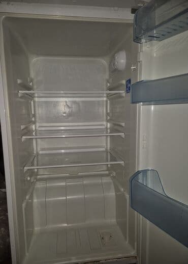 zeng ucun: 2 qapılı Beko Soyuducu Satılır, rəng - Ağ — 4