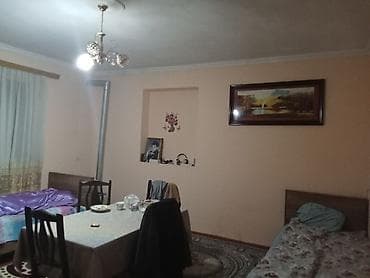 ev satiram type 0: Satışta - Geniş və işıqlı 2 otaq: ayrı-ayrı yataq zonaları, hər — 3