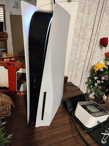 ps 5 dualsense: Ev şəraitində işlənib içərisində 500+ oyun var 2027 mart ayına qədər — 2