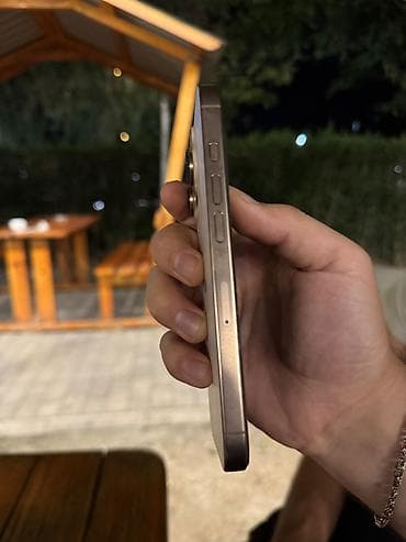 iphone 12 pro 512: IPhone 16 Pro, 128 GB, Desert Titanium, Simsiz şarj, Face ID — 3