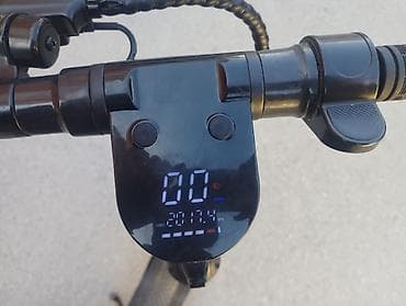 İşlənmiş Elektrik samokat 10", 351 - 500 Vt, 16 - 25 km/s, Ünvandan götürmə — 4