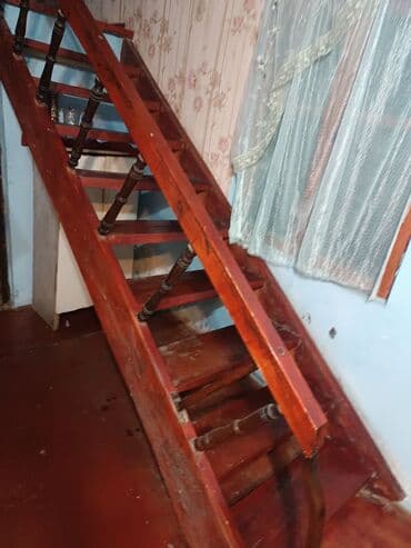 meyve tərəvəz: RT Arxasında körpüdən sağda 2 ci küçədə 2 mərtəbəli 8 otaqlı həyət evi — 21