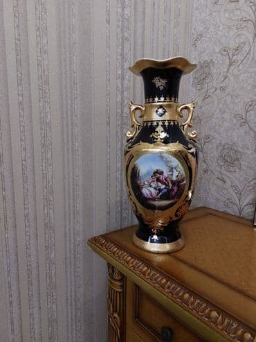 подарок на 10 лет: Одна ваза, Фарфор — 2