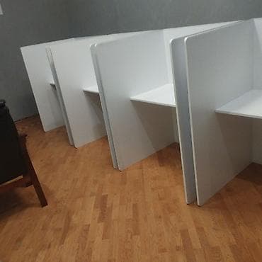 mebel satmaq: Mebel sexinə usta tələb olunur Məhsul təsviri: - Ağ rəngdə, məxfiliyi — 1