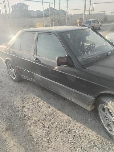 mersedes 211: Mercedes-Benz 190 (W201) sedan 1.8 mexanika oz adimdi, tecili satilir — 4