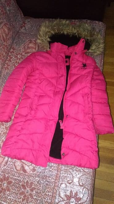 5-6 yaşa uyğun, qış ücün əladır, az geyilib, kapyuşonu cıxır lalafo.az -da 5-6 yaşa uyğun, qış ücün əladır, az geyilib, kapyuşonu cıxır