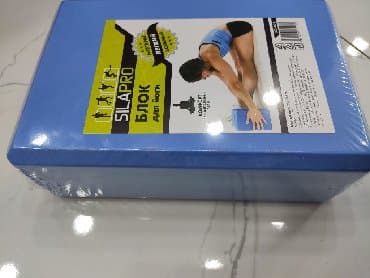 idman kişi şortları: Fitnes üçün idman ləvazimati (kərpic). Metrolara və şəhərdaxili — 4