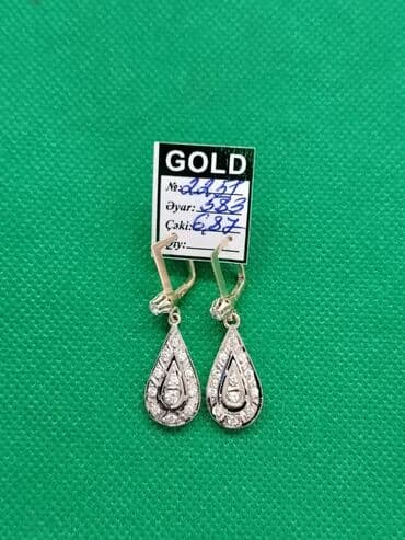 sirqa modelleri: Qızıl sırğalar – bir neçə model 1) Damla formalı brilyant effektli — 2