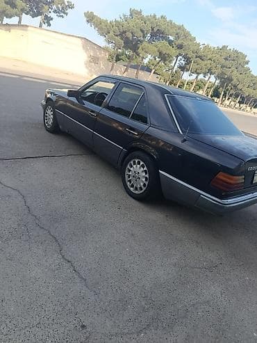 bmw e60 stop: Mercedes-Benz E 220: 2.2 l | Sedan — 5