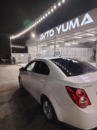 zapi satisi: Chevrolet Aveo Sedan – ağ rəng Heç bir problemi yoxdu.Abs, lyuk, park — 10