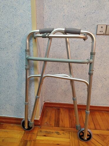 4 ayaqli celik: Təkərli gəzinti çərçivəsi (walker) - Material: yüngül, möhkəm — 3