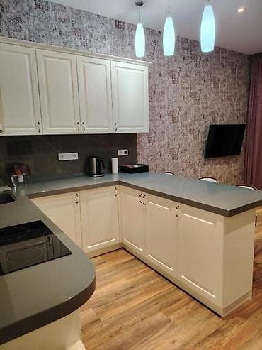 İcarəyə verilir 3 otaqlı yeni tikili 102 m², Ağ şəhər q. Kateqoriya — 4