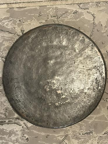 i̇ran peci islenmis: Misgərlik işi ilə hazırlanmış döymə metal sini/tray - Material: əl — 3