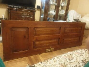 klass kredit qapılar: Məhsul: Taxta qapı (panelli, massiv ağac) Təsvir: - Klassik dizaynlı — 1