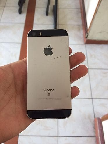 perexadnik iphone: IPhone SE, Gümüşü, Qırıq — 1