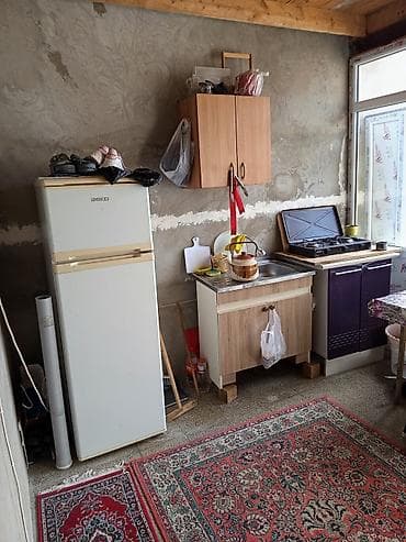 kirayə ev nzs: Kirayə verilən bu mənzil rahat yaşayış üçün nəzərdə tutulmuşdur. Bir — 10