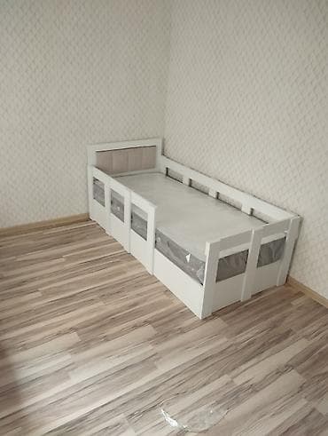 mebell: Oğlan və qız üçün, Çarpayı, Bazalı, Matras ilə, Siyirməsiz — 2