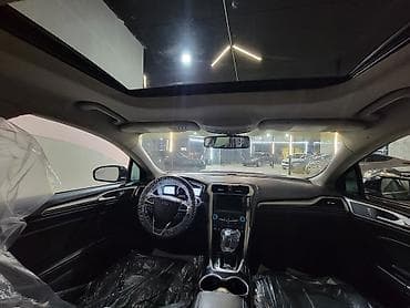 vito disk: Ford Fusion sedan – qara rəng, aerodinamik kuzov və idman üslublu — 4
