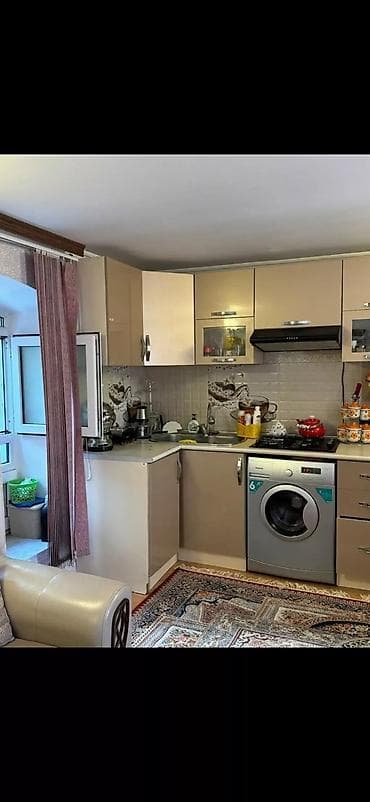 binə salxoz: Tarqovuda Şaurmanin arxasinda 1 otaqli ev icariyr verilir. 4/4 — 6