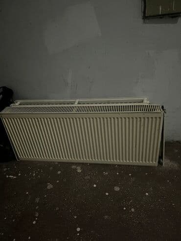 Pəncərələr: Panel radiator (su ilə işləyən mərkəzi isitmə üçün). Xüsusiyyətlər: - — 1