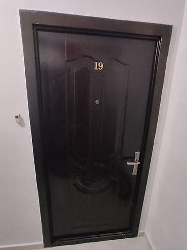 iwlenmiw qaplar: Giriş qapısı - Material: möhkəm metal konstruksiya - Rəng: tünd — 1