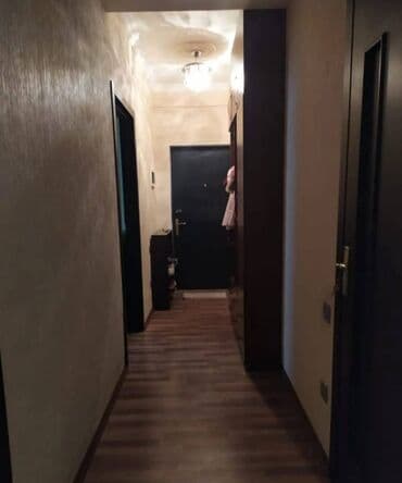 əcəmi: Nəsimi rayonu Memar Əcəmi metrosunun yaxınlığında, 17 mertebeli — 8