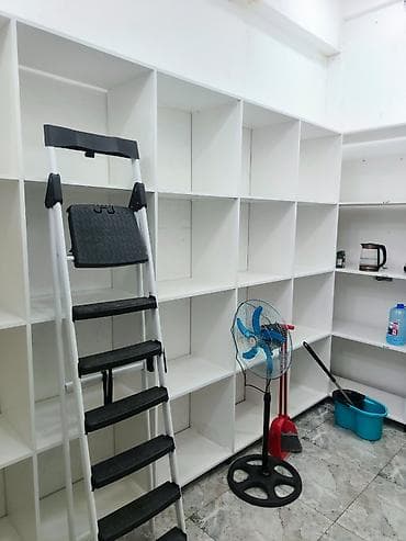 dolab ofis: 10 gün istifadə olunmuyub heç yenidir. qiymət 2000 azn — 5