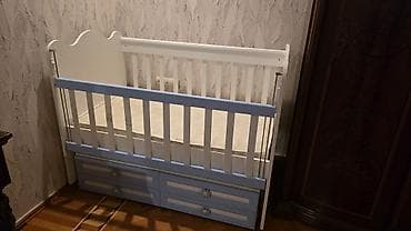 Beşiklər: Oğlan və qız üçün, Dördbucaq, Beşik, Dəstsiz, Matras ilə, Yellənmə mexanizmsiz — 4